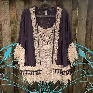 Boho Kimono 🆕 Rayon with Fringe & Lace